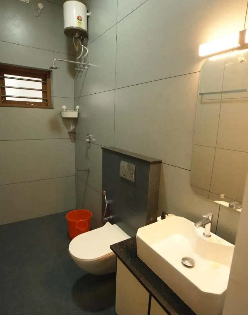 בית נופש נדומבסרי Mulavarickal Homes