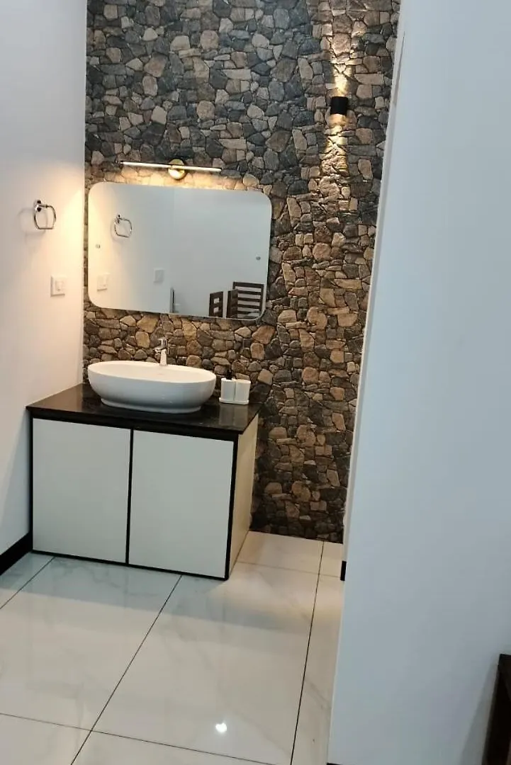 נדומבסרי Mulavarickal Homes 0*,